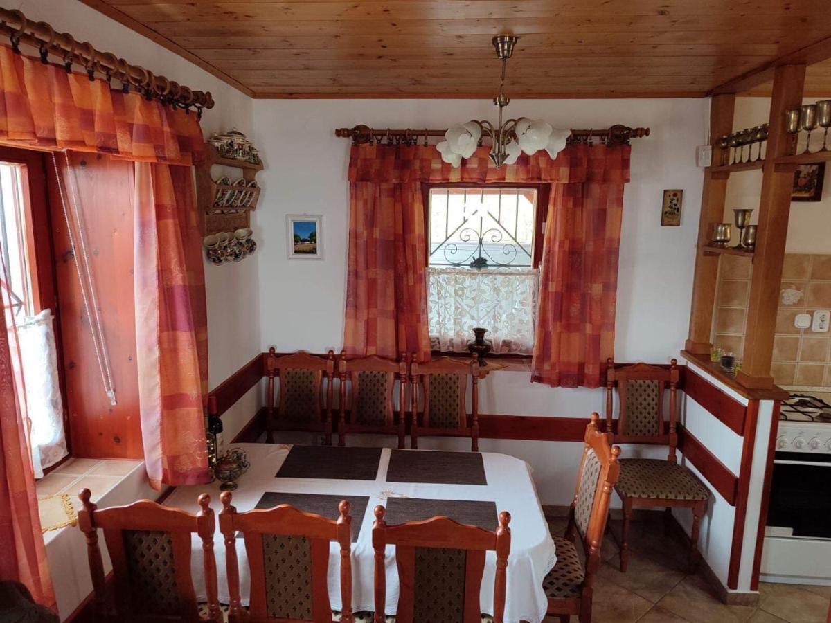 Szent Orbán Vendégház Ábrahámhegy Exterior foto